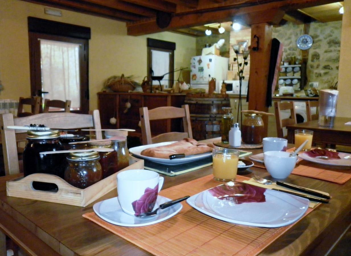 Casa Rural Calle Real Bed and Breakfast Torremocha de Ayllón Buitenkant foto