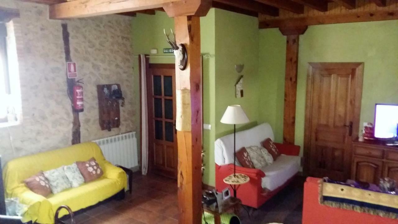Casa Rural Calle Real Bed and Breakfast Torremocha de Ayllón Buitenkant foto