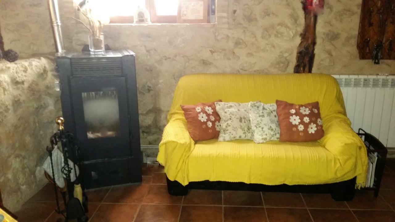 Casa Rural Calle Real Bed and Breakfast Torremocha de Ayllón Buitenkant foto