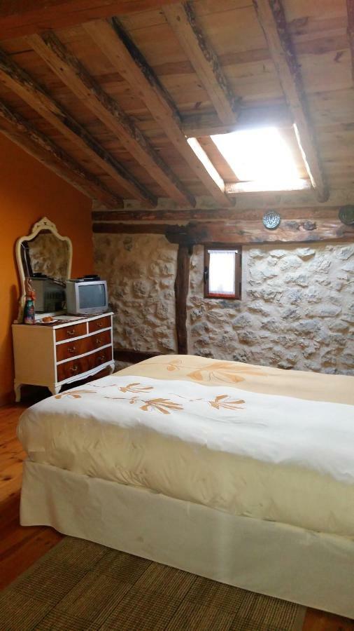 Casa Rural Calle Real Bed and Breakfast Torremocha de Ayllón Buitenkant foto